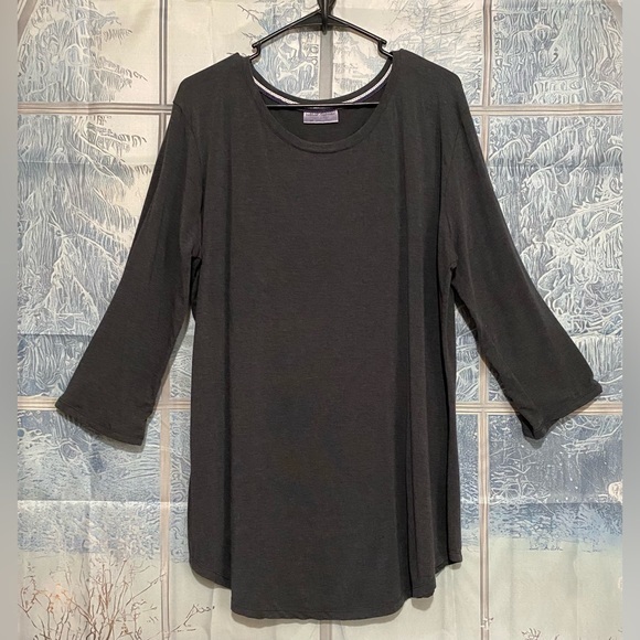 Bobbie Brooks Gray Plus Size Tunic Top Size 3X - Picture 1 of 4